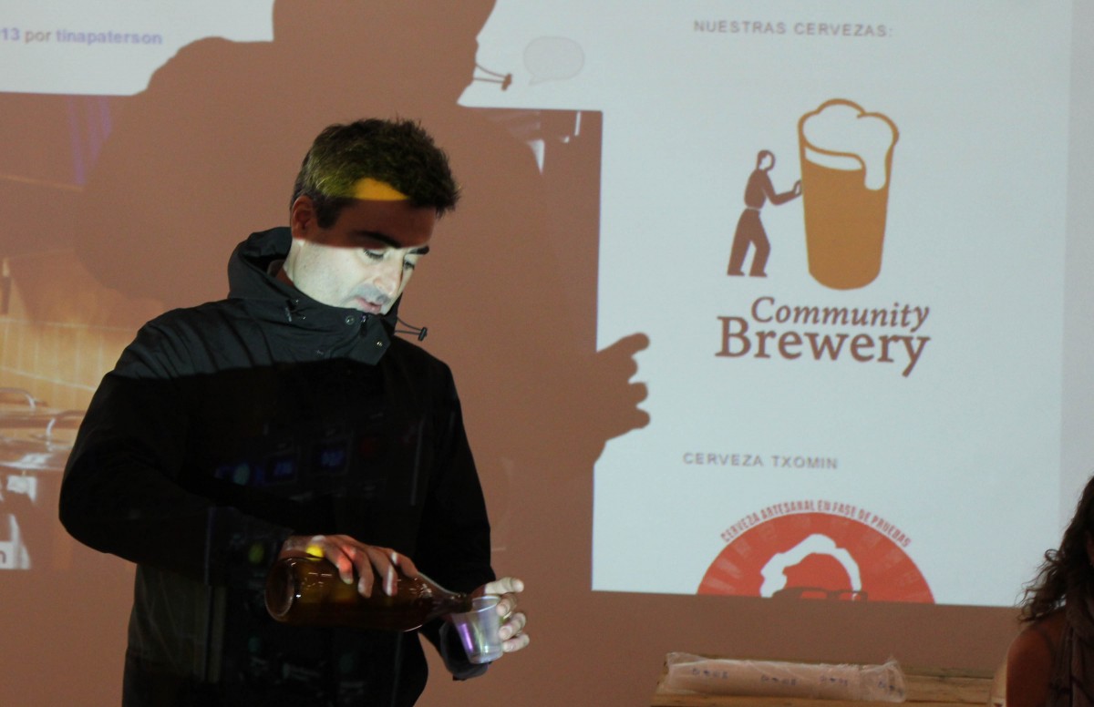 David presenta la cerveza artesana Virutas