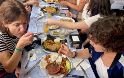 Una mesa colombiana para pensar el barrio. La continuación de #TetuánFoodie con Farah y Sara